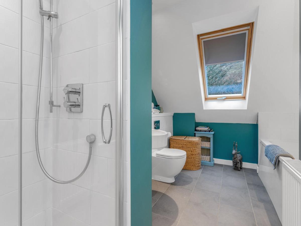 Holiday home Cheerful Stays: 4 Bedroom In