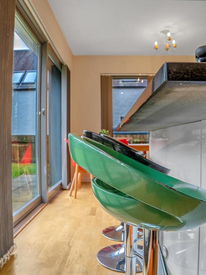 Holiday home Cheerful Stays: 4 Bedroom In *