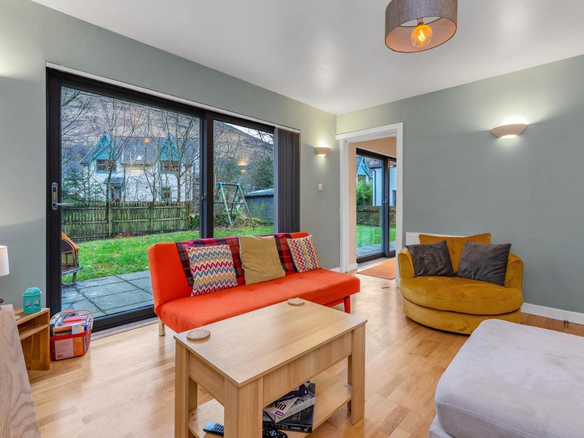 Cheerful Stays: 4 Bedroom In Arrochar