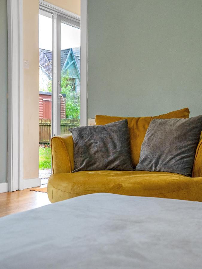 Cheerful Stays: 4 Bedroom In * Arrochar