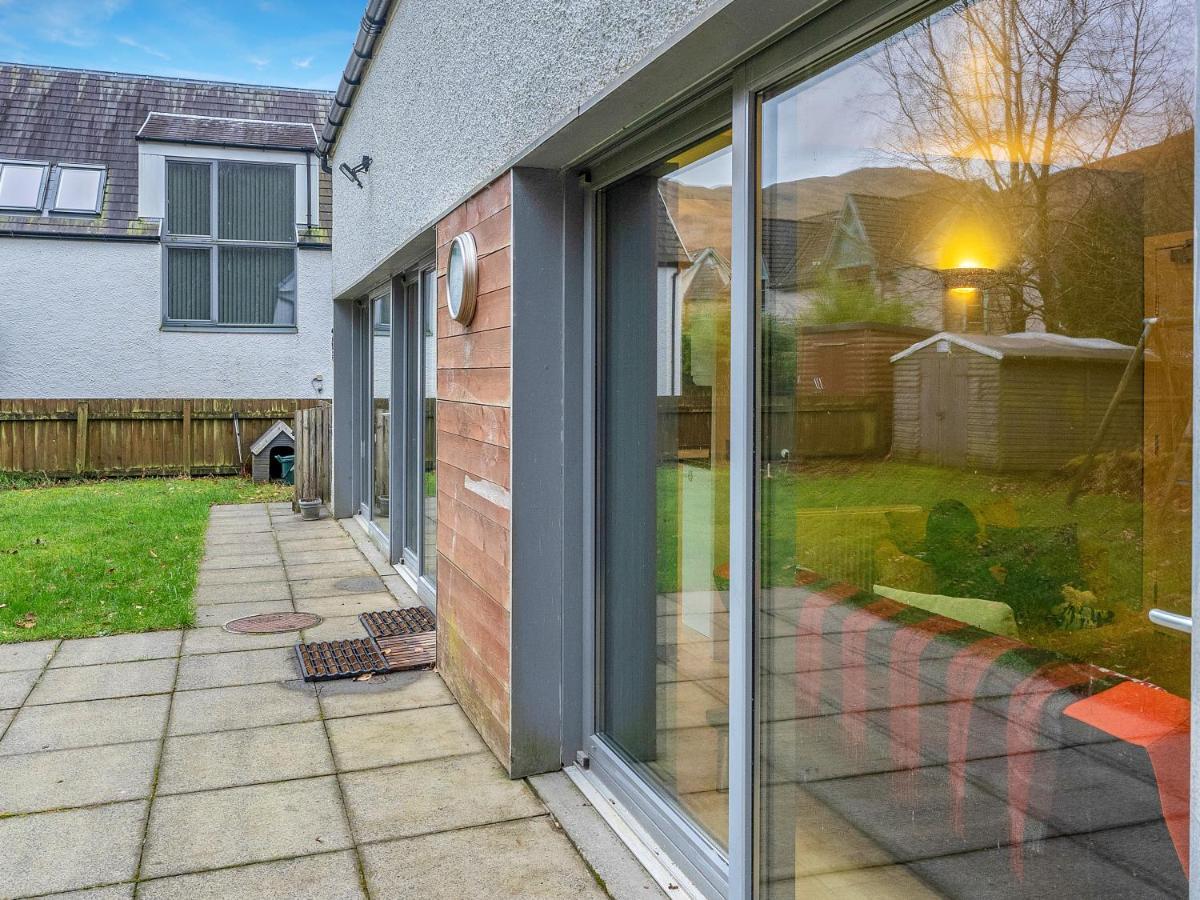 Holiday home Cheerful Stays: 4 Bedroom In *