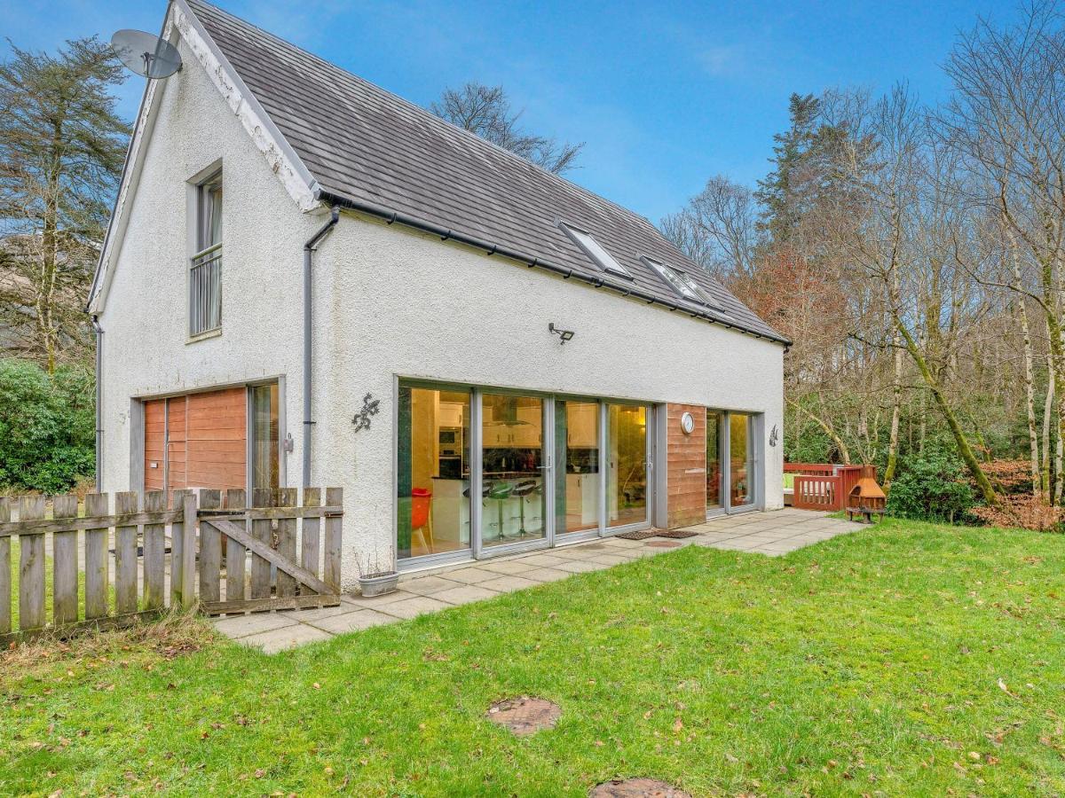 Holiday home Cheerful Stays: 4 Bedroom In